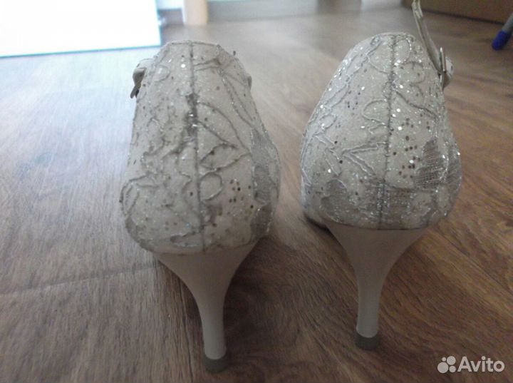 Женские туфли, р.34