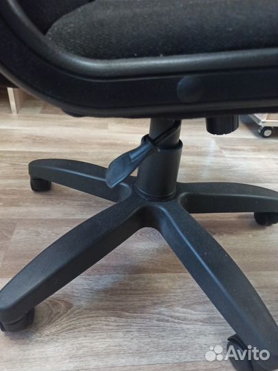 Компьютерное кресло для офиса и дома