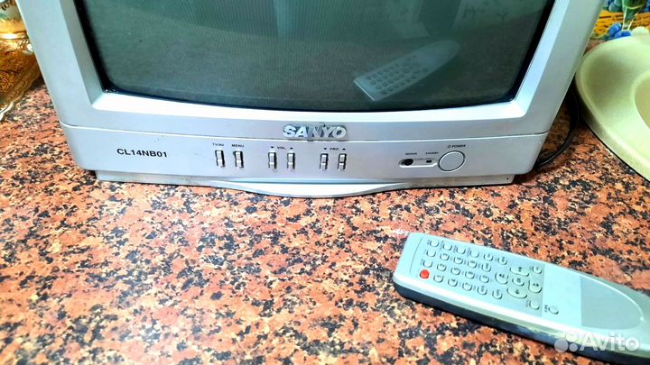 Телевизор Sanyo цветной