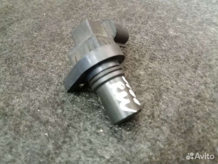 Датчик коленвала Suzuki Liana J5T23891