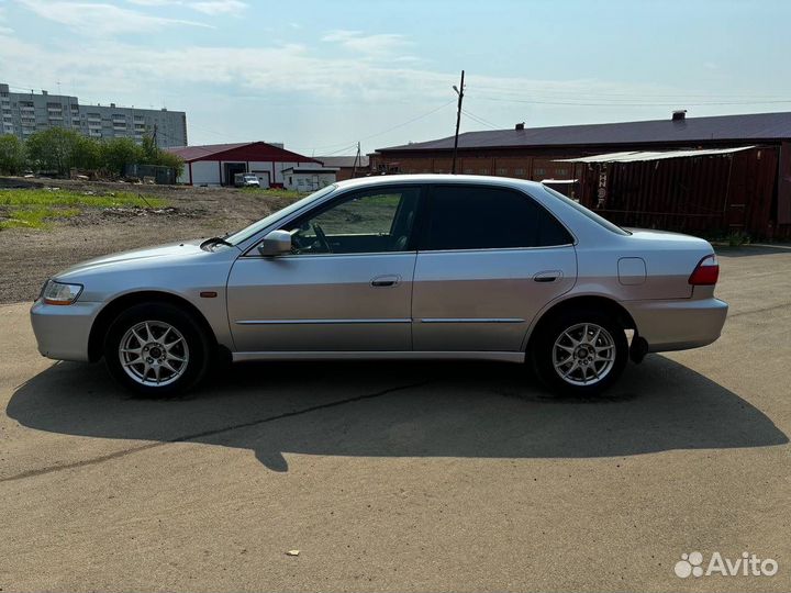 Honda Accord 2.3 AT, 2000, 350 000 км