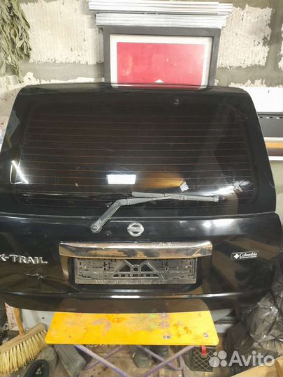 Крышка багажника Nissan X Trail
