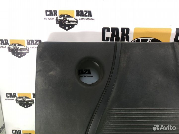 Крышка двигателя