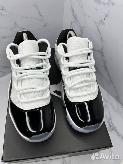 Nike Air Jordan 11 Low