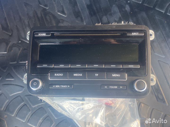 Магнитола на volkswagen tiguan