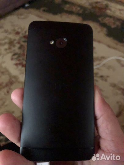 HTC One M7, 2/32 ГБ