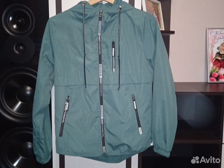 Ветровка для девочки