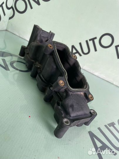 Коллектор впускной Audi Q7 4L 3.0L BUG 2008