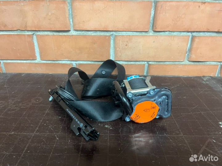 Ремень безопасности передний левый Mercedes-Benz