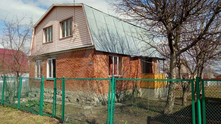 Дача 100 м² на участке 4 сот.