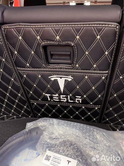 Коврик для Tesla