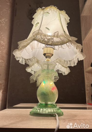 Лампа настольная