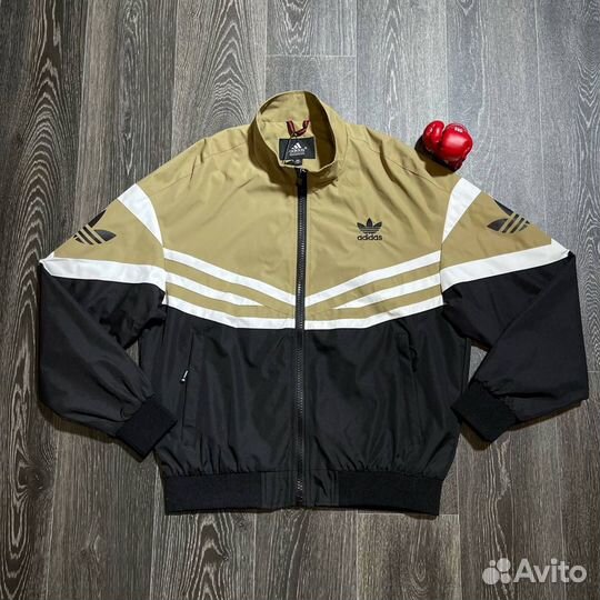 Ветровка Adidas