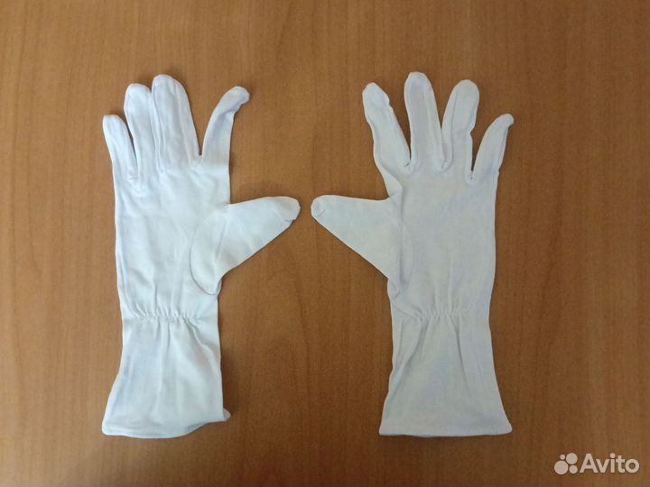 Перчатки парадные белые