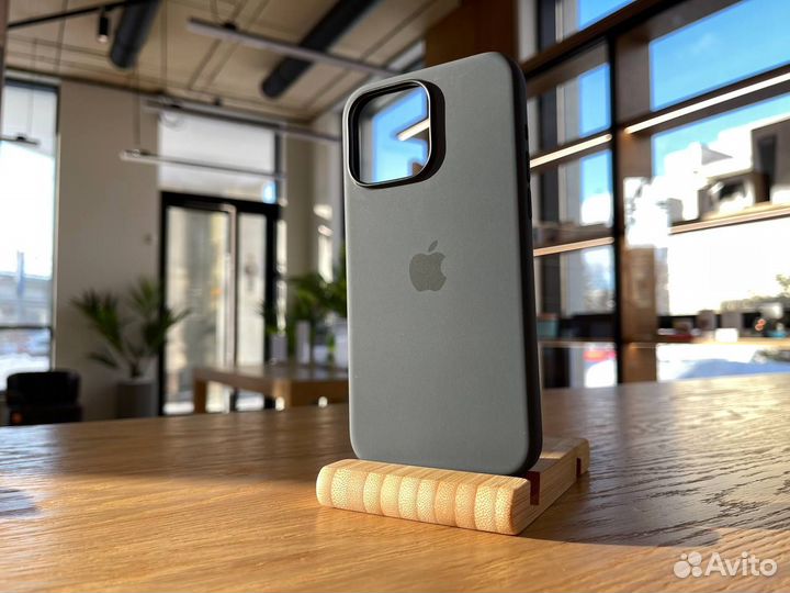 Silicon Case Original на iPhone 15 Pro Max