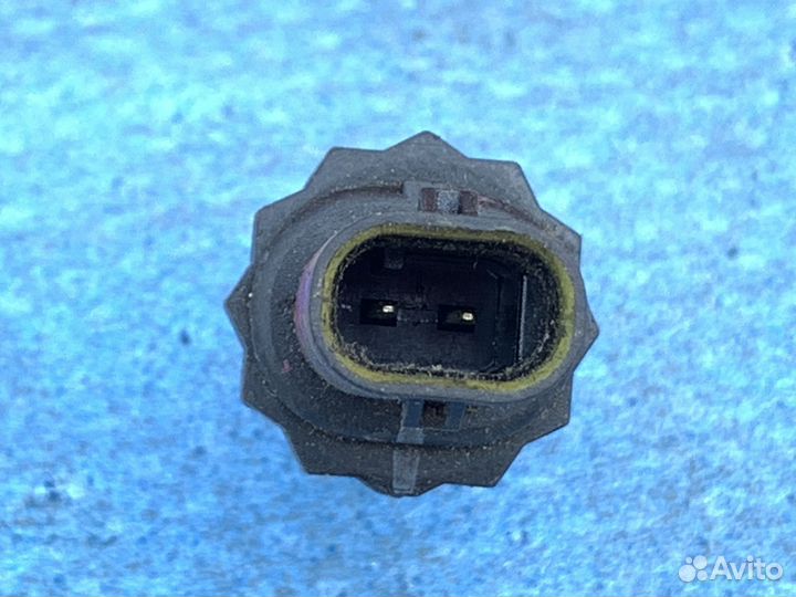 BMW X6 E71 2008-2014г датчик температуры