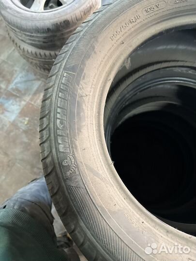 Michelin Latitude Tour HP 255/55 R18