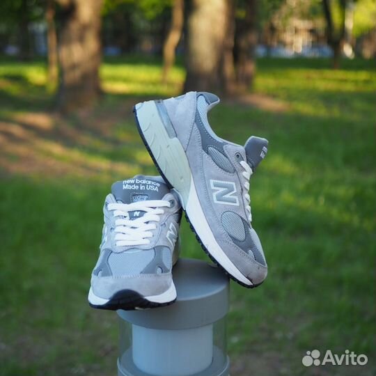 Кроссовки New balance 993 lux в серым цвете