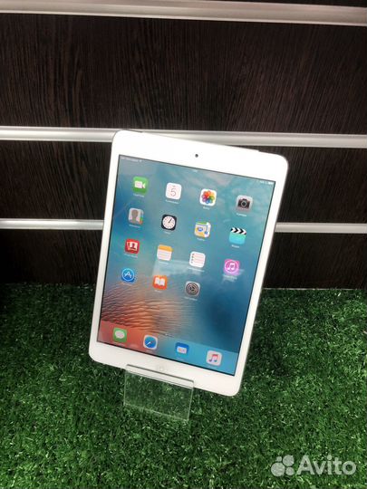 Планшет Apple iPad 1 64gb