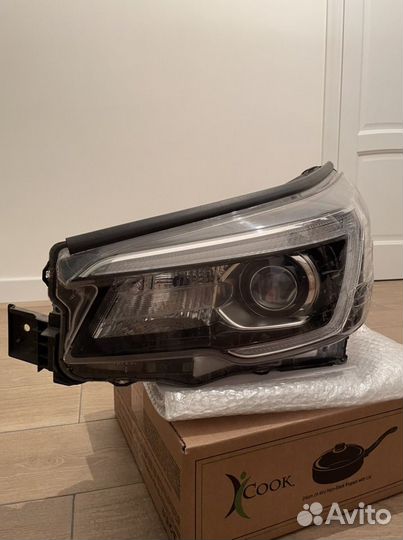 Оригинальная левая фара Subaru Forester 5 SK, 2019