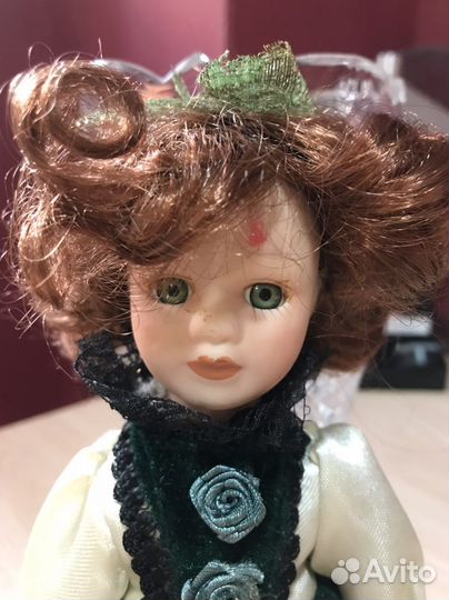 Кукла фарфоровая коллекционная