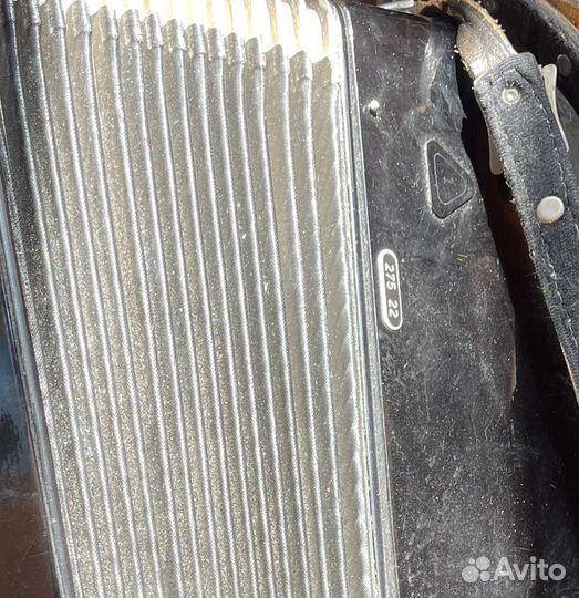 Аккордеон Royal standard Montana