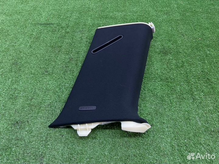 Обшивка стойки салона задняя левая Mercedes