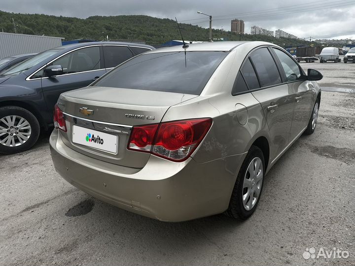 Chevrolet Cruze 1.8 AT, 2011, 160 000 км