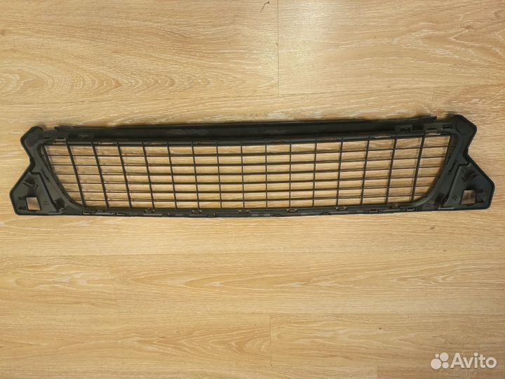Решетка в бампер Renault Duster 2010-2015
