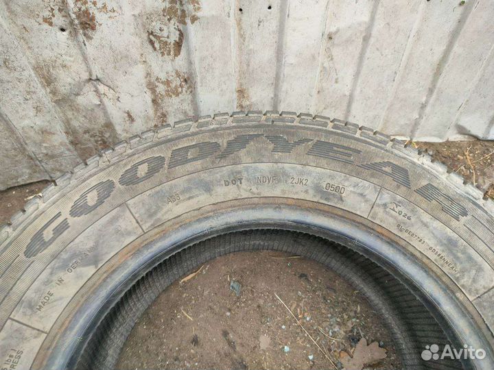 Goodyear GT 2 215/65 R15