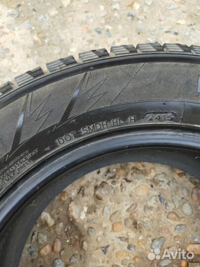 Hankook Winter I'Cept Evo 15/65 R15 91E