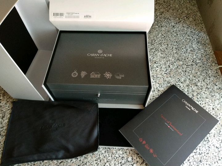 Ручка-роллер Caran d'Ache 