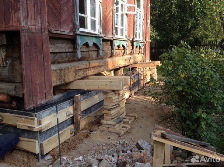 Бригада строителей