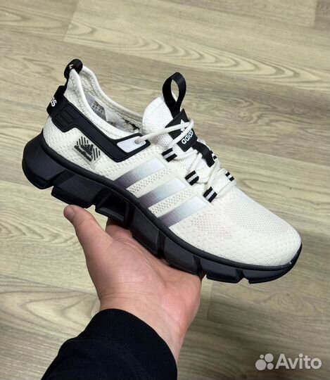 Кроссовки новые Adidas 41-46 размеры