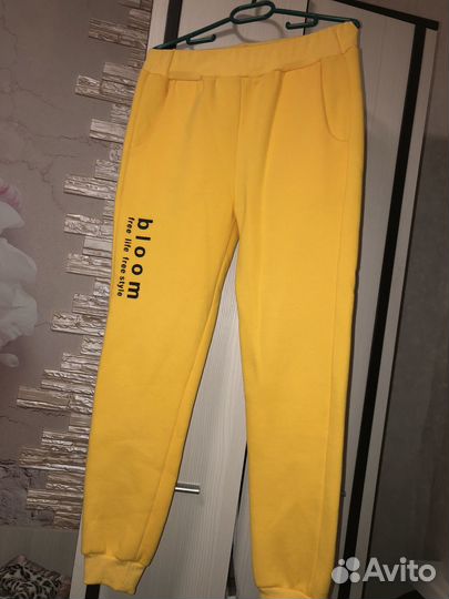 Костюм женский