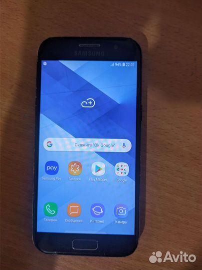 Телефон Samsung galaxy a3 2017