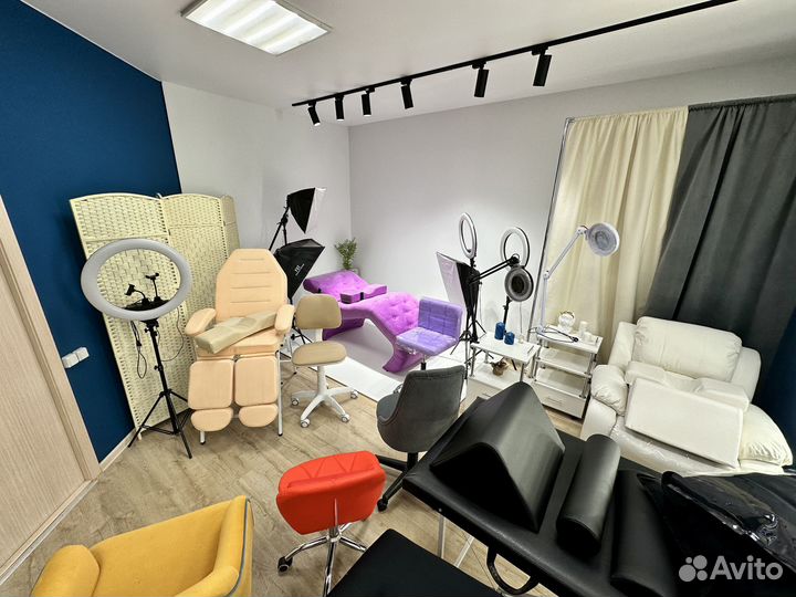 Складная кушетка с отверстием для лица / массажный