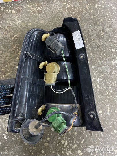 Стоп сигнал Б/У 1L8413B504E