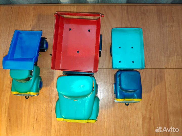 Игрушечные машинки СССР. Самосвал. Грузовик