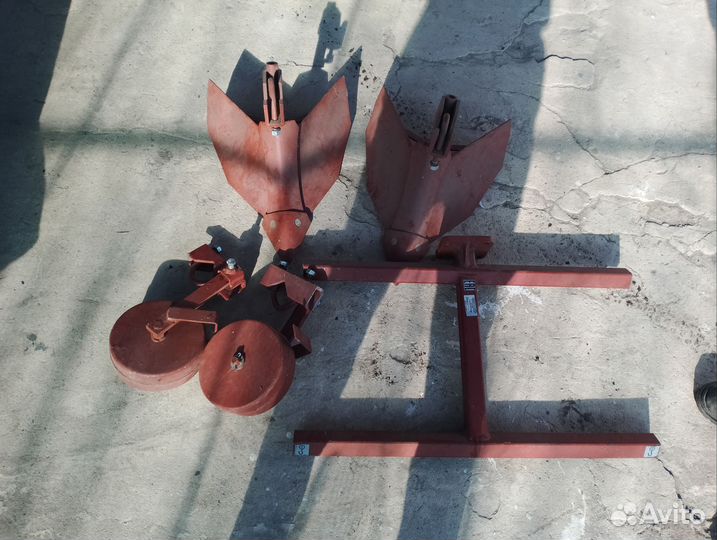 Окучник для минитрактора