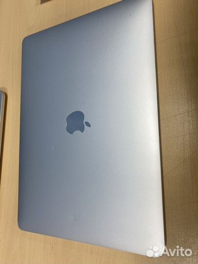 Macbook pro 13 2018 A1989 i7/16/256