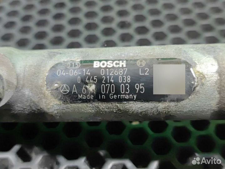 Топливная рампа Mercedes Vito W639 2004