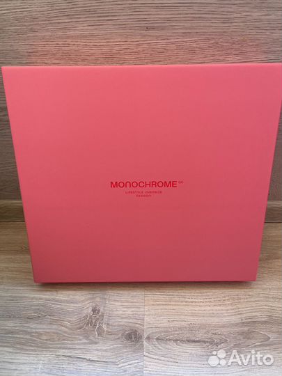 Коробка monochrome