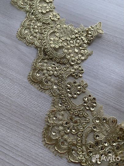 Кружево тесьма / лента кружевная