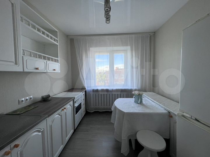 2-к. квартира, 54 м², 5/5 эт.