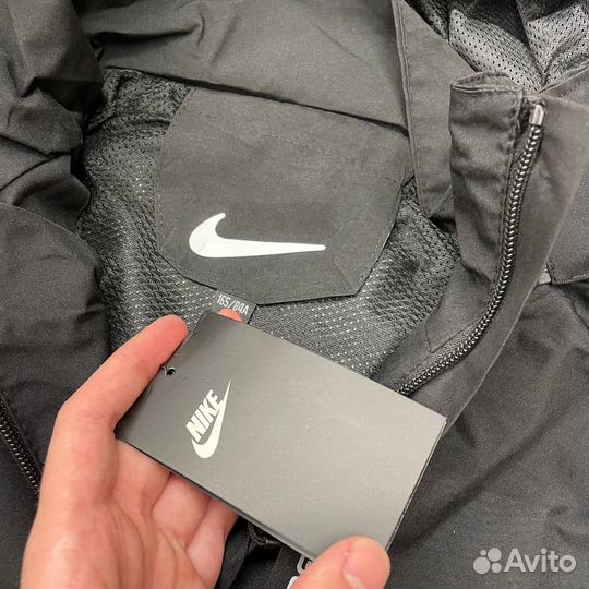 Ветровка nike водоотталкивающая