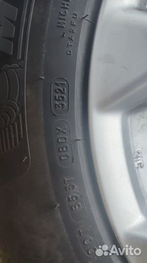 Michelin X-Ice North 4 225/65 R17