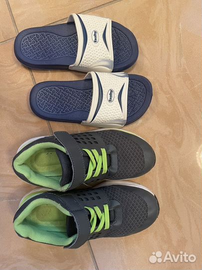 Кроссовки детские