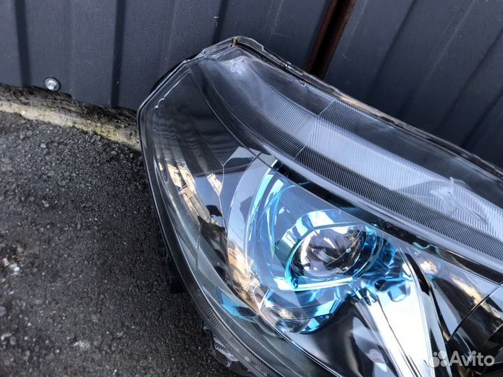 Фара светодиодная передняя правая Suzuki Vitara 2