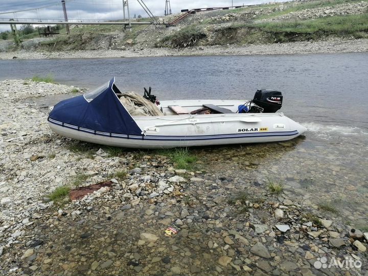 Продам лодку с мотором (водомет в комплекте )